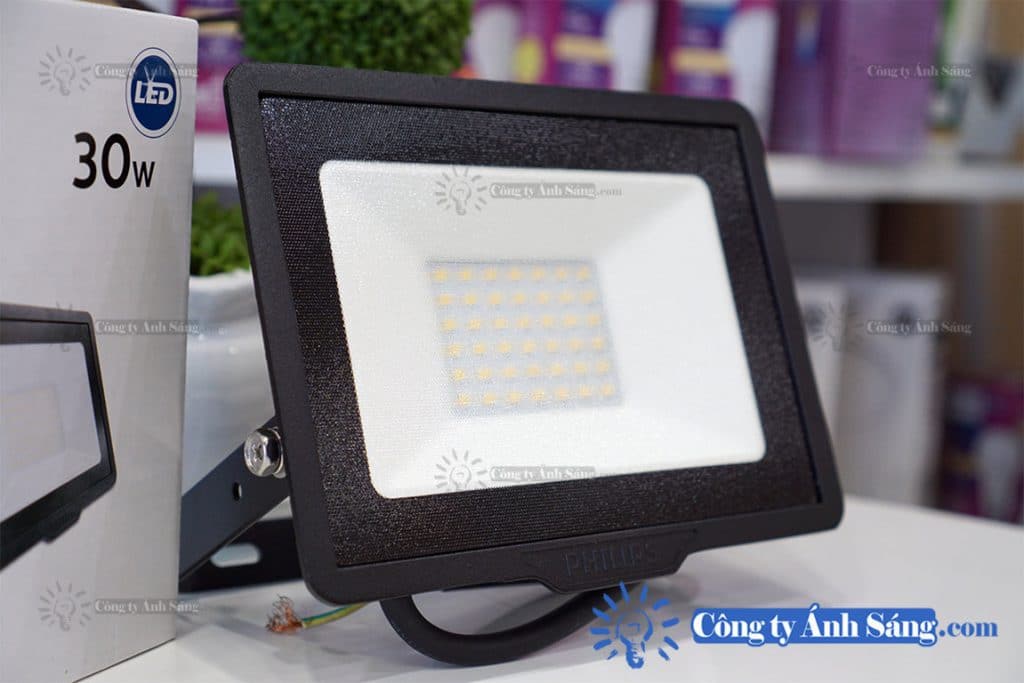 Den pha LED PHILIPS BVP150 LED25 30W (2) www.congtyanhsang.com