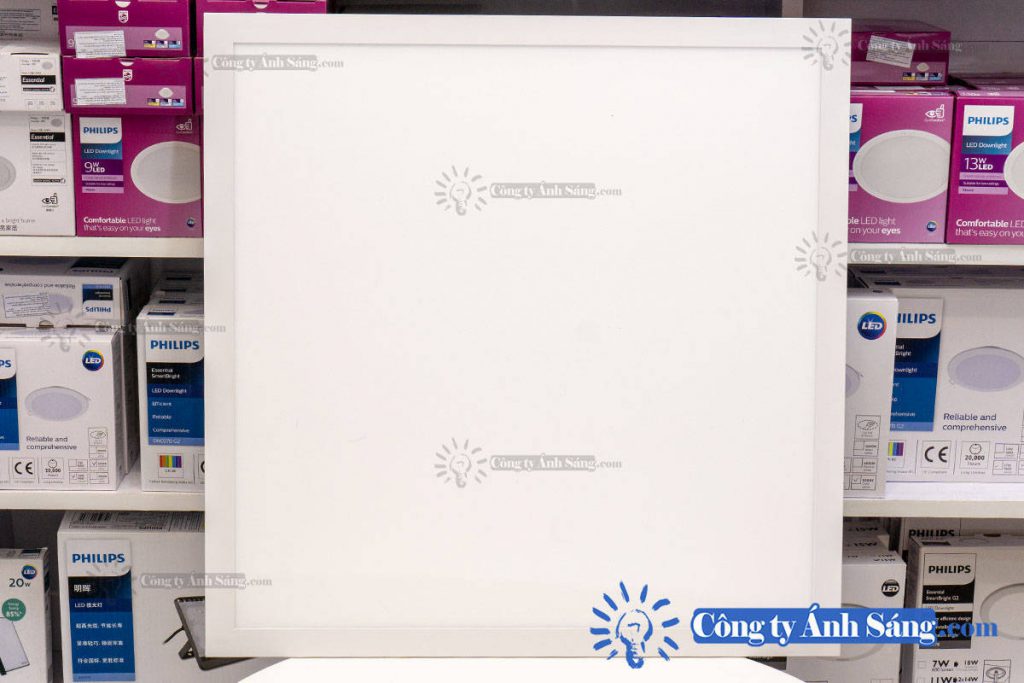 Den LED Panel PHILIPS CertaFlux 44W 600×600 Xitanium (4) www.congtyanhsang.com